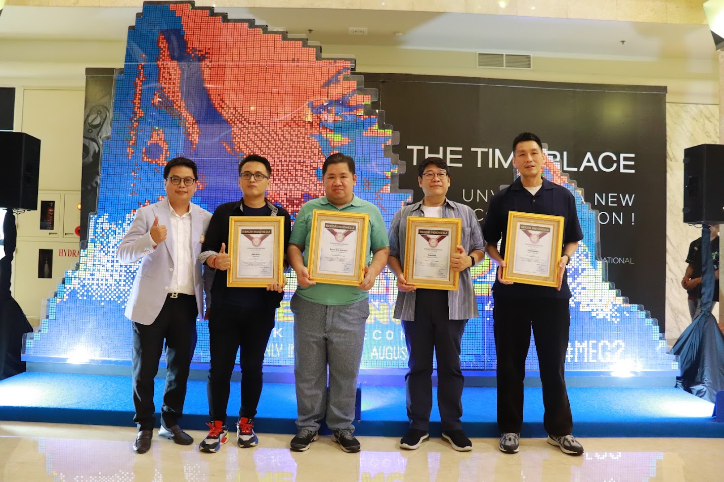 Mosaik Rubik Terbanyak